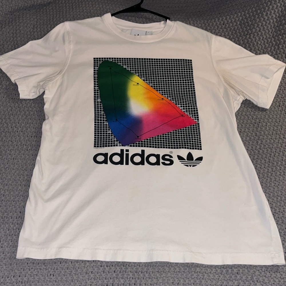 Adidas graphic t-shirt, size medium, white